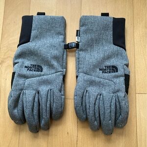 The North Face Apex Etip Winter Gray Gloves – Medium